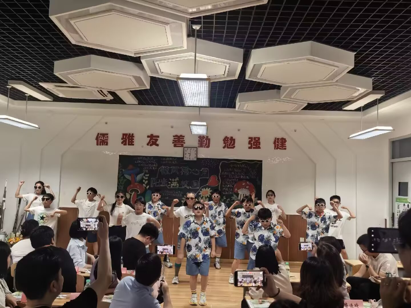 3学生展示.jpg